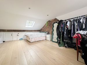 Photo 8- click for photo gallery